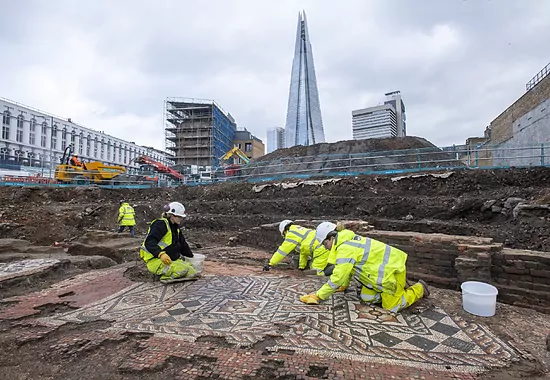 The Largest Roman Mosaic In The United Kingdom Emerges In A Work Next To London Bridge