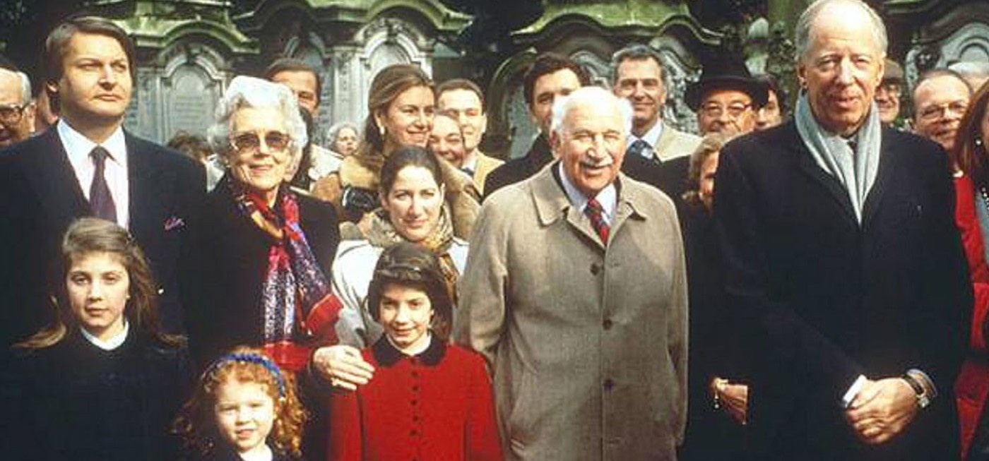 The Story of the Rothschilds, the Richest Family in the World 