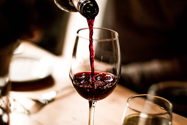 A New Macro-Study Reopens The Endless Debate: A Glass Of Wine A Day Is Good For Health